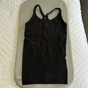 Black Lululemon tank